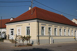 Obersulz, Gemeindeamt